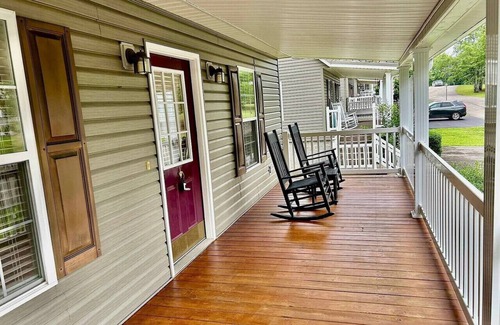 Iuka House | Pickwick Pines Resort getaway!