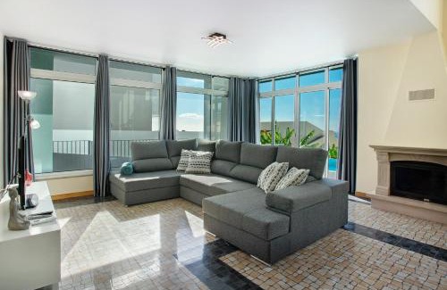 Santo Antonio House | Pico Do Paraíso