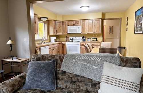 Munising House | Pictured Rocks Bungalow