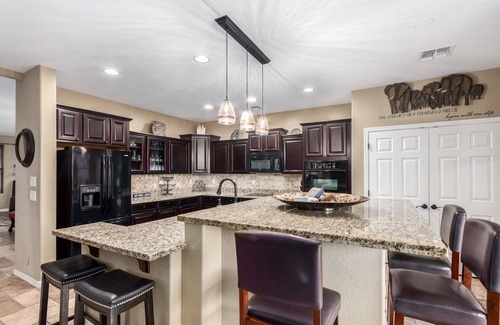 San Tan Valley House | Piece of Paradise brings peace home.