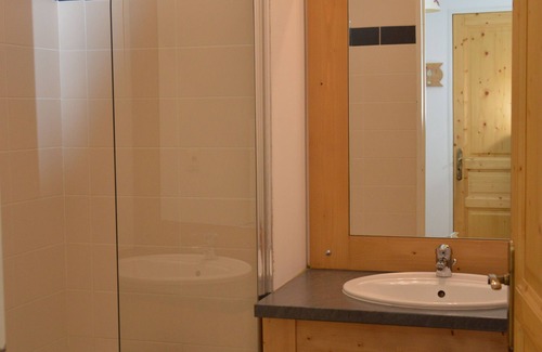 Orcieres-Merlette Apartment | Pieds des Pistes - Appartement Avec Piscine au Coeur de la Station