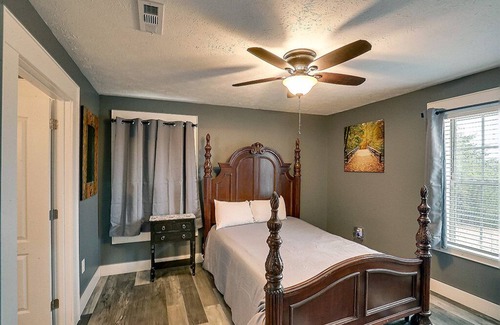 Kodak Cabin | Pigeon Forge - Hatters Hide A Way - 3 Bedroom - Sleeps 12