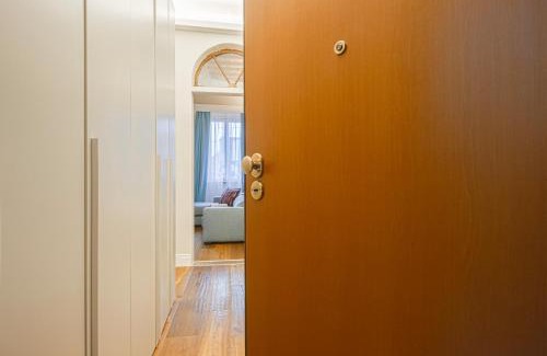 Sant' Ambrogio Apartment | Pilastri - Flo Apartments