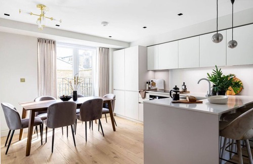 Churchill Apartment | Pimlico Road Chelsea 3 bedroom apartment