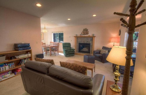 Pioneer Trail House | Pine Haven by Lake Tahoe Accommodations