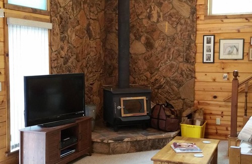 Long Barn Cabin | PinecrestAreaRentals #1 Labor day book 2 nights/ask get 3rd night free.