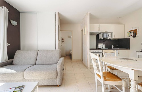 Le Bois-Plage-en-Re House | Pingette 4: Comfort House Île de Ré - Pool, South Terrace & Modern Amenities