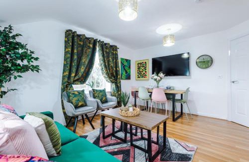 Coventry Apartment | Pinley Place Serviced Apartment - Charming 2Bed Retreat Coventry