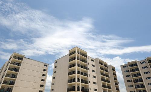 Sunnyside House | Pinnacle Port B2-308