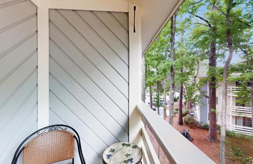 Folly Field Apartment | Pinnacle Port A-134