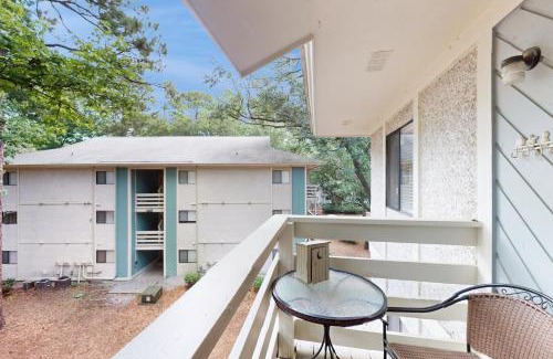 Folly Field Apartment | Pinnacle Port A-134