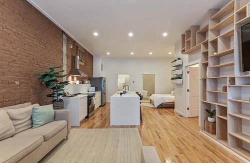 Hurricane Apartment | Pioneer Park, Splash Pad Close & Pet Friendly!