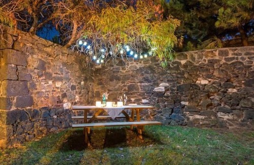 Port Fairy Cottage | Pips on Bank - Charming, Historic Cottage Accommodation