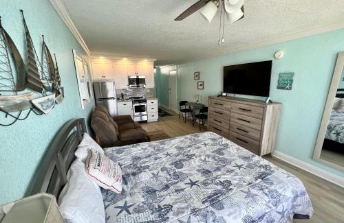 Daytona Beach Shores Apartment | Pirates Cove 4th Floor Balcony Remodeled Condo