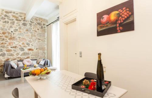 Piraeus Apartment | Pireas Jewel New Design Apt with Backyard