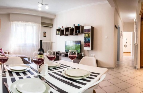 Ampelokipoi Apartment | Pisces City Center Apartment