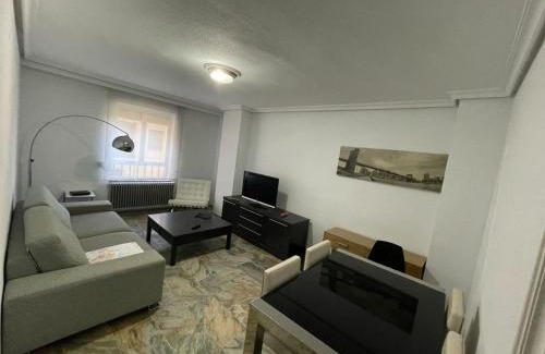 Centro Apartment | Piso Amplio en el Centro de Salamanca, TV, WiFi