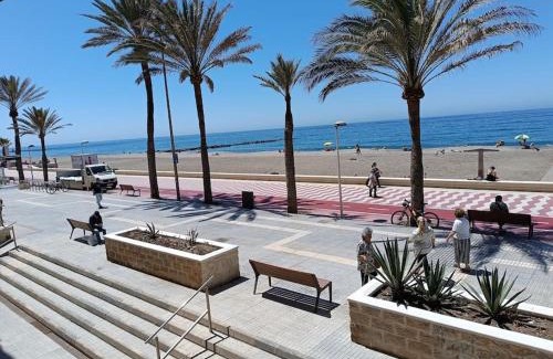 Almeria Apartment | Piso primera línea playa Almería