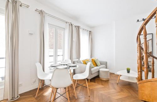 Quartier de la Place-Vendome Apartment | Place de la Concorde Luxurious Apartment-2BR-6P-Free Netflix
