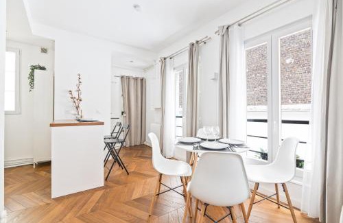 Quartier de la Place-Vendome Apartment | Place de la Concorde Luxurious Apartment-2BR-6P-Free Netflix