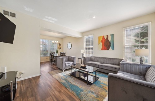 Fox Valley House | Plainfield Rental - Metcalf Ct