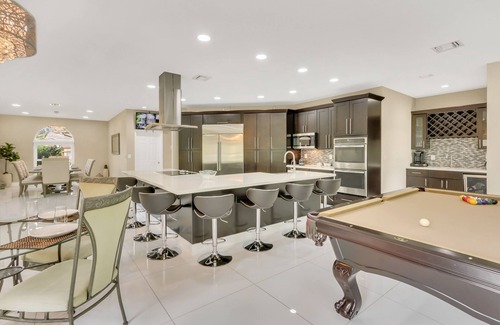 Sunrise House | Plantation Point: Family Friendly Neighborhood