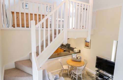 Holywell Cottage | PLAS TIRION COTTAGE, family friendly, with open fire in Mostyn