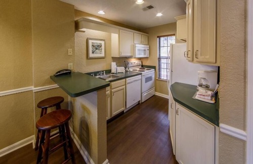 South Lee Hotel | Play, Soak, Repeat | 4 Spacious Villas w/Pools, Game Room, Trails & BBQ Decks