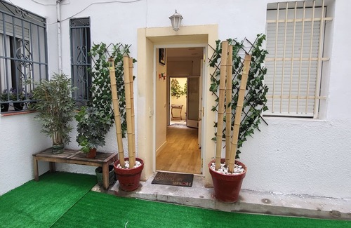 Moncloa - Arguelles Apartment | Plaza de España and Gran Vía - Apartment with patio - Up to 4 people