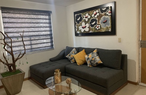 Guadalajara Apartment | Plaza del Sol/Expo Guadalajara Complete Apartment (Ground Floor)