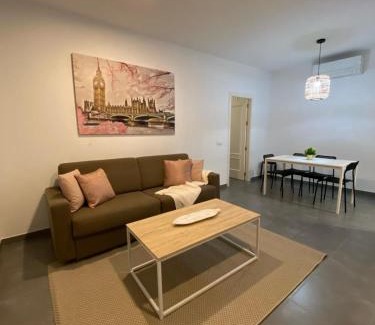 El Porvenir Apartment | Plaza España Familiar