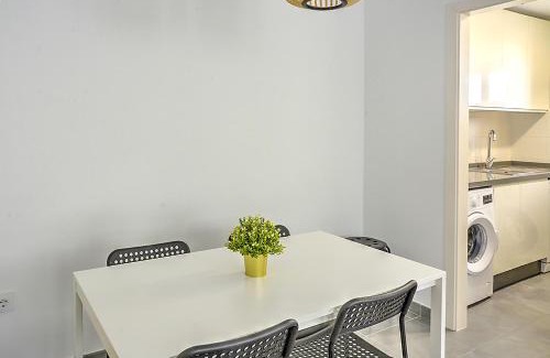 El Porvenir Apartment | Plaza España Familiar