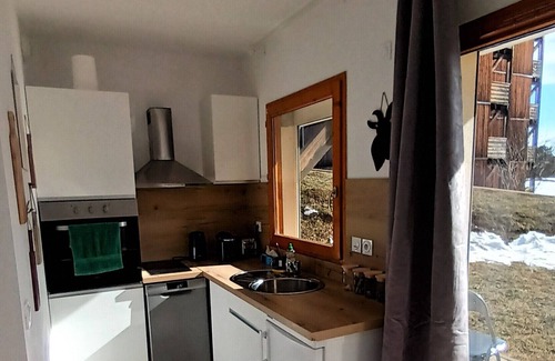 Saint-Etienne-en-Devoluy Apartment | Pleasant apartment close to the slopes and shops