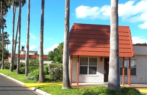 Donna Apartment | Pleasant corporate apartment with AC in Donna