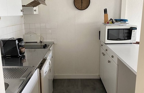 Saint-Cast-le-Guildo Apartment | Pleasant sea view apartment near the Saint Cast golf course, 1 bedroom, sleeps 4