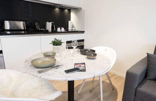 Jewish Quarter House | Pleasant Stay in Downtown Antwerp! 3 Apartment-like Units w/ Full Kithcens