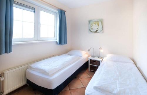 Sint Maartensvlotbrug House | Pleasant villa near sea and beach