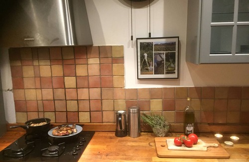 Bonneveine House | Pleasant village house garden, bbc game room - 5' from beach + Housework free