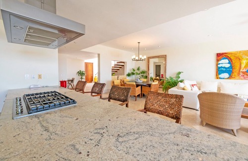 Emiliano Zapata Villa | Please Inquire Before Booking – Luxury Villa
