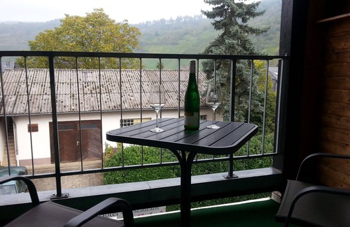 Wolf Apartment | Pleasing Apartment in Traben-Trarbach with Balcony