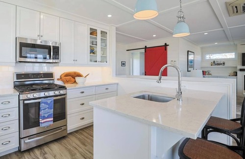 Morell Cottage | Plover Dunes: Modern, family/golf beachfront retreat on breathtaking P.E.I.