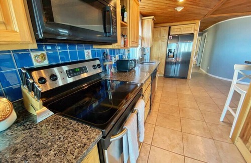 Newbury Condo | Plum Royale: Plum Is. beachfront w/stunning views
