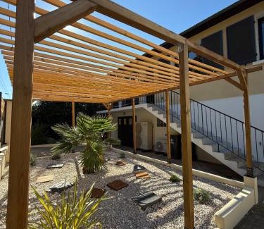 Les Aix-d'Angillon House | Plus dispo