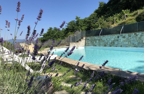 San Terenzo Monti Villa | PODERE BEATRICE 12P by VILLASRETREATS w/Pool, WiFi, BBQ, Chef, near 5 Terre