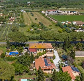 San Vincenzo House | Podere Isabella