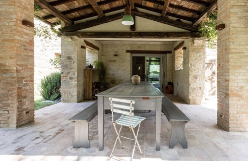 Castiglione d'Orcia House | Podere Vignalunga is 48 hectares property with 2 main villas plus 2 annex