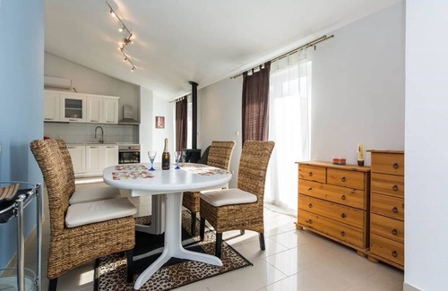 Benkovac Apartment | Podlug Family Apartment