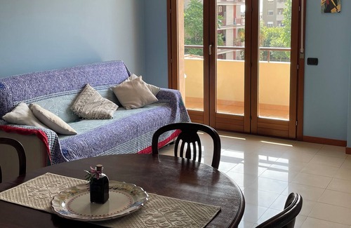 Province of Cagliari Apartment | Poetto blue house a stone's throw from the beach IUN R7329