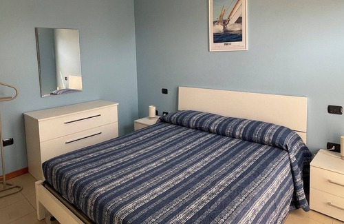 Province of Cagliari Apartment | Poetto blue house a stone's throw from the beach IUN R7329
