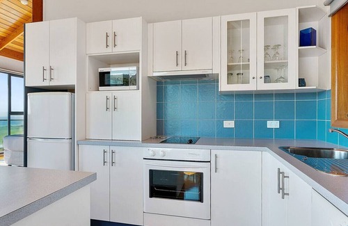 Apollo Bay Villa | Point of View Villa 5 of 5 - Couples Retreat